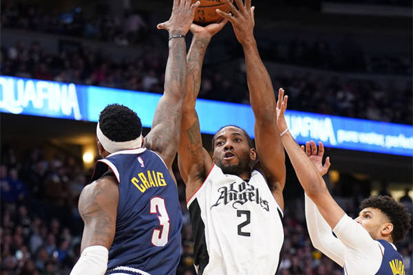 热火险胜青岛队，伦纳德惊艳四座