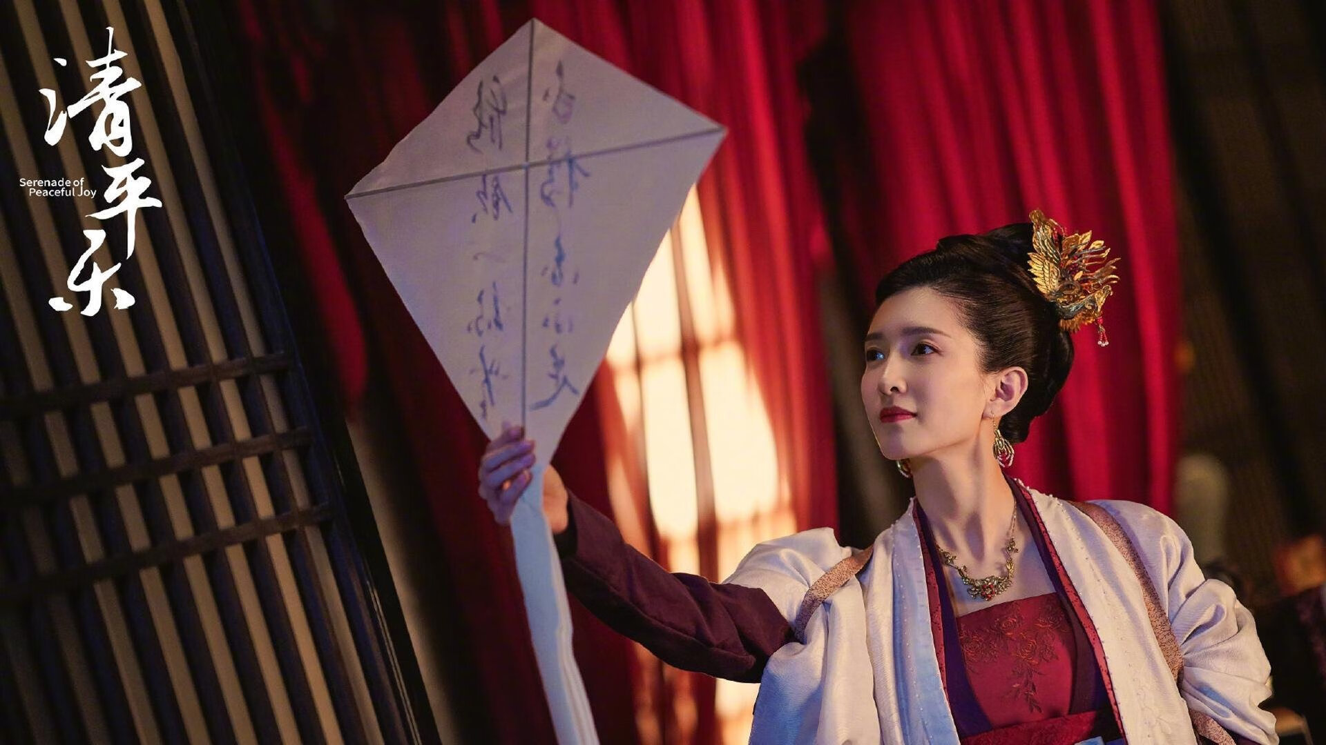 爱游戏官网-绿茵场没有时区，从德黑兰的绝杀到曼彻斯特的桂冠，足球在同一夜晚心跳